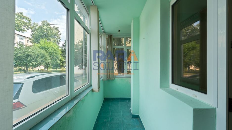 Apartament cu 3 camere, două băi, 77 mp - Poză 14