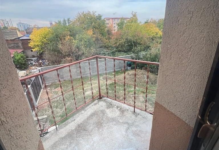 Apartament la vila2 camere decomandat balcoaneCT - Poză 7