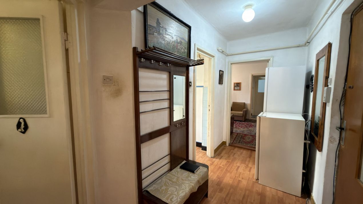 Apartament 3 camere MV1 Str. Gladiolei 6 Etaj III - Carei - - Poză 14