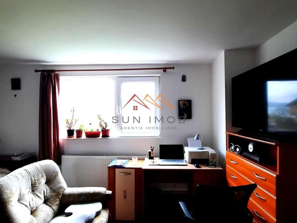 Casa P+M, 3 camere, central, teren 313 m2, zona linistita, Breaza, PH - Poză 8