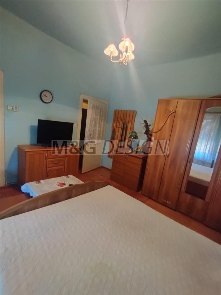 Apart la casa Bogdanestilor  curte  acces cu masina centrala proprie - Poză 5