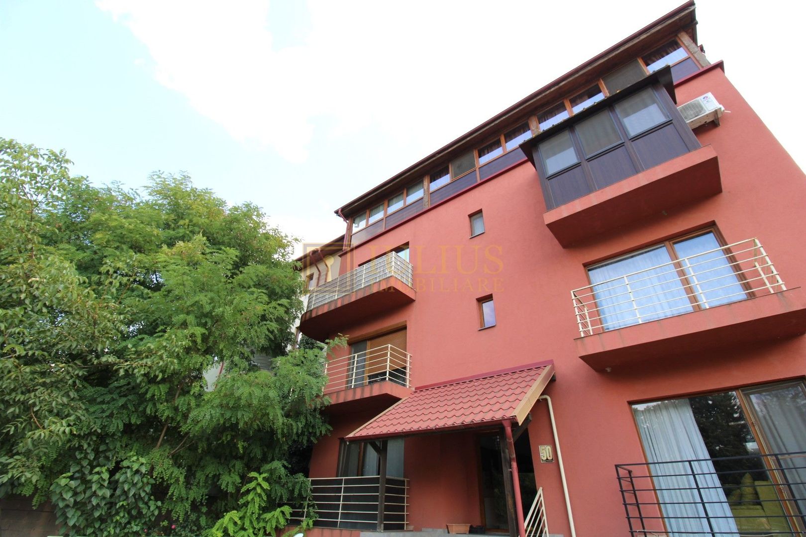 Studio; dormitor + sufragerie, langa IQ Hotel - zona de sud. - Poză 1