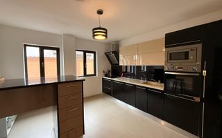 Casa-P+1-Piscina-Garaj-248mp totali-Foisor-Toate utilitatile-Libera - Poză 4