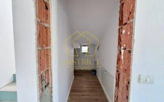 Duplex cu 5 camere, despartit prin camera tehnica I Dumbravita - Poză 9