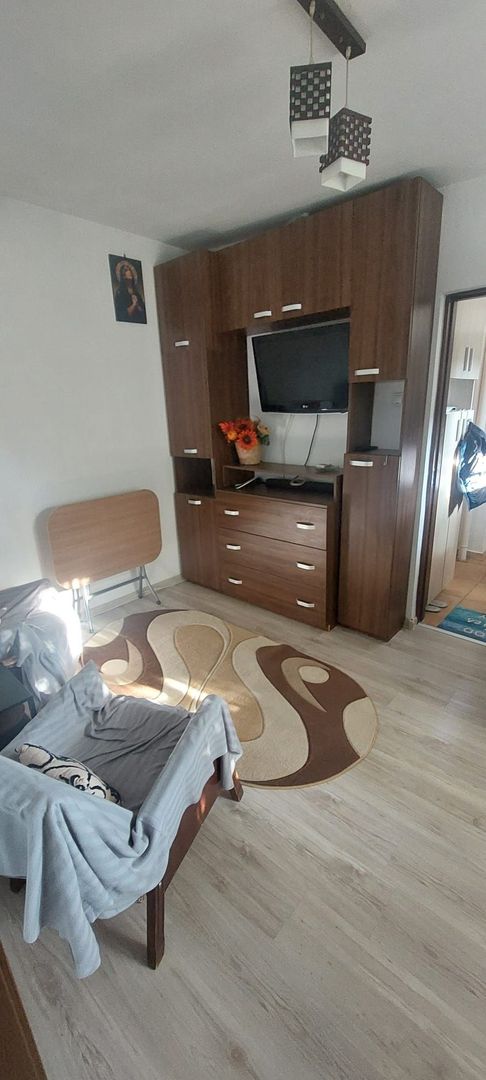 Apartament 2 camere decomandat, boiler apa calda,  5 min metrou Muncii - Poză 4