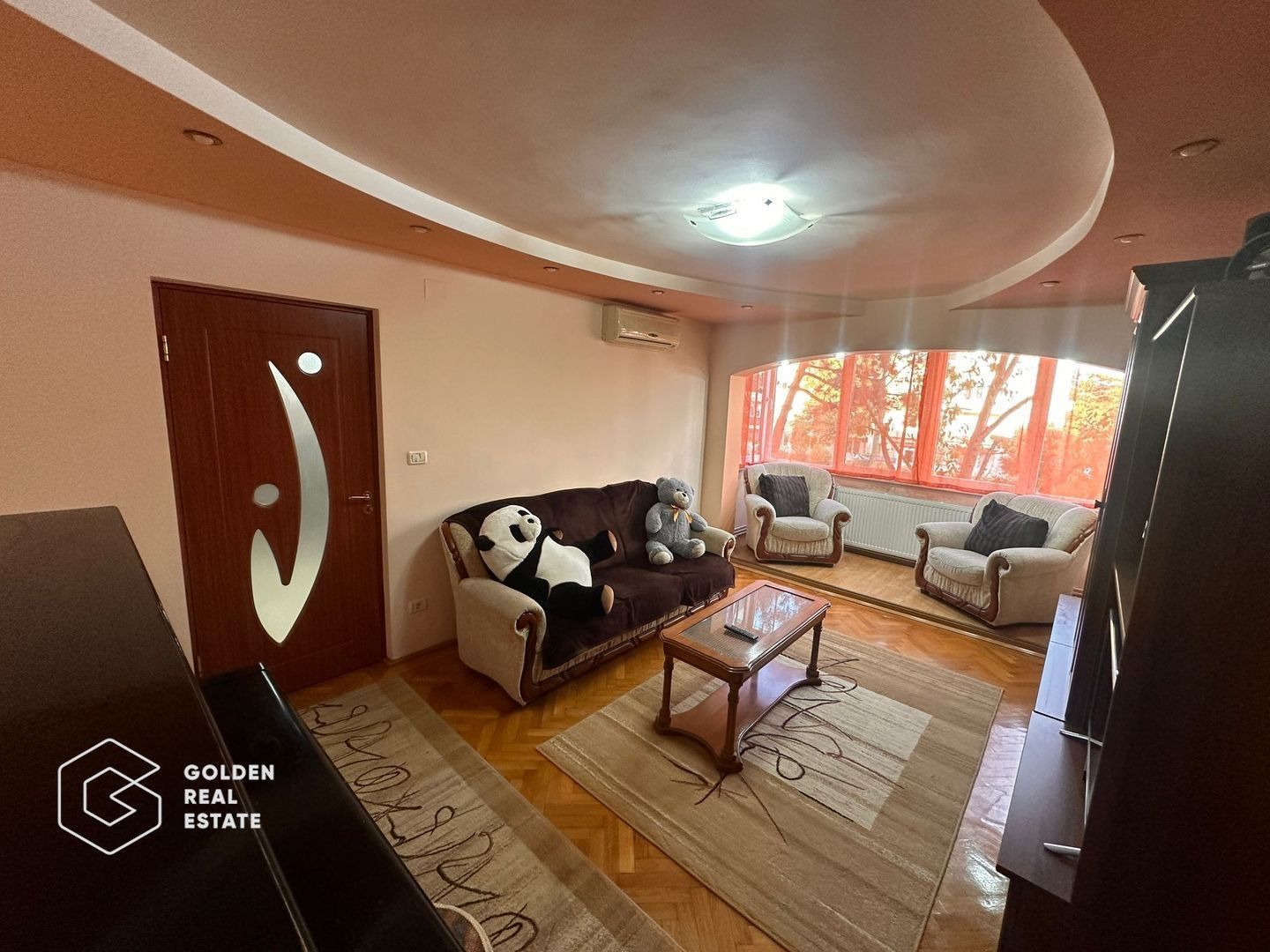 Apartament superb, 2 camere, etaj 1, C. Romanilor - Poză 3