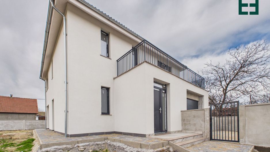 Casă nouă cu 4 camere și teren de 445 mp  - Vladimirescu - Arad - Poză 1