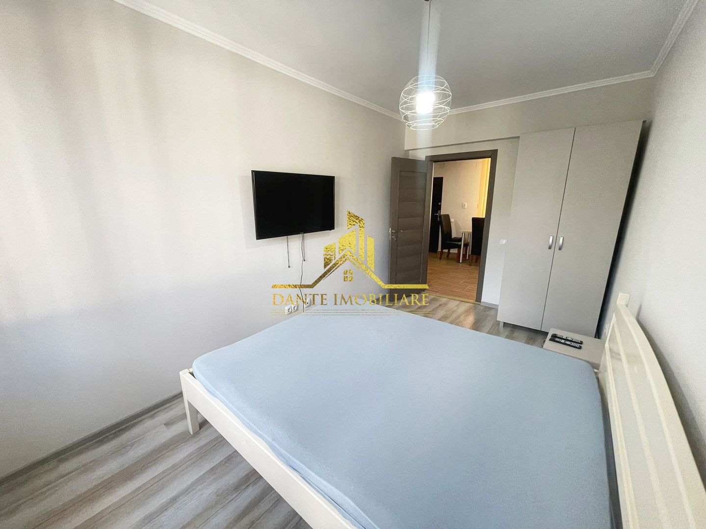 2 dormitoare, decomandat, modern, balcon, Semicentral, Horea, Litere - Poză 1