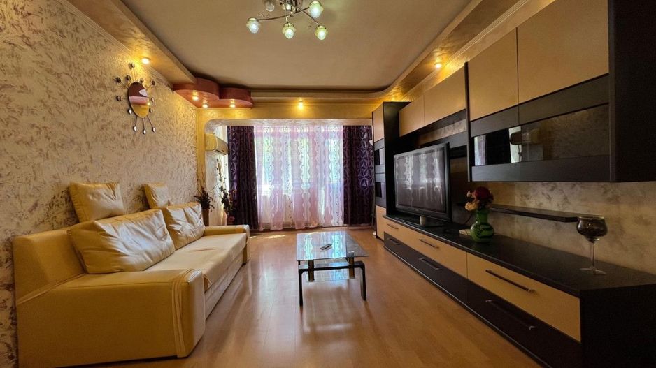 Inel II/Eliberarii - Apartament cu 3 camere situat pe strada Eliberării. - Poză 1