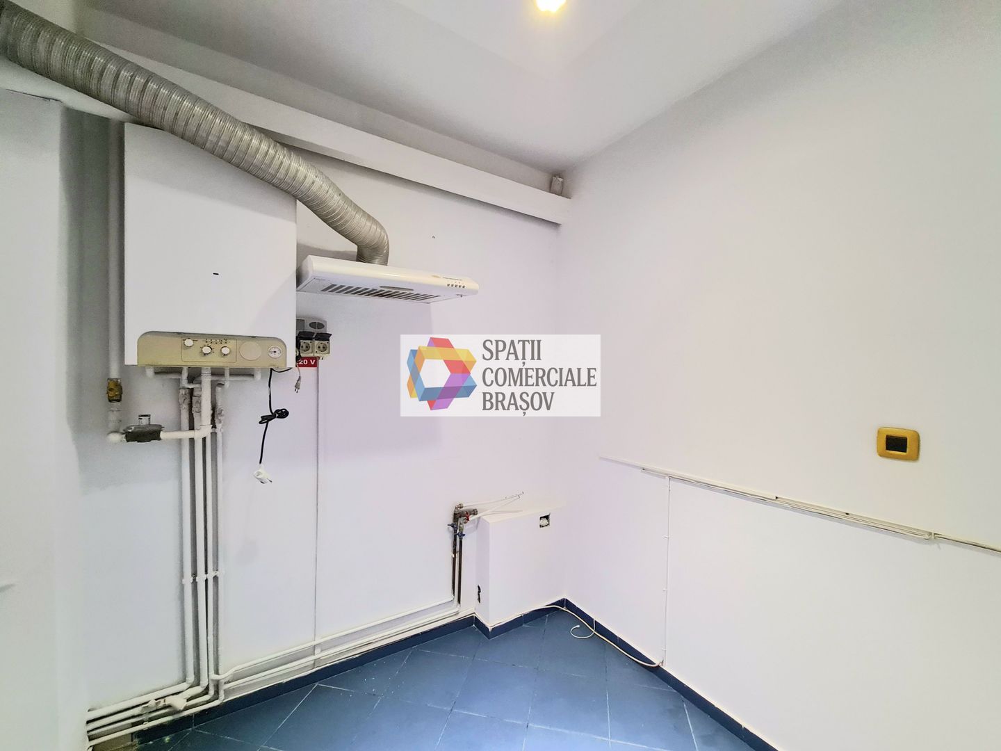 Spatiu birouri de vânzare, investiție, Brasov - 70 mp  # Plus - Imo. ro - Poză 9
