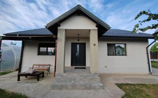 VOROVEȘTI - Casă individuală P+POD + 573 mp teren - Poză 2
