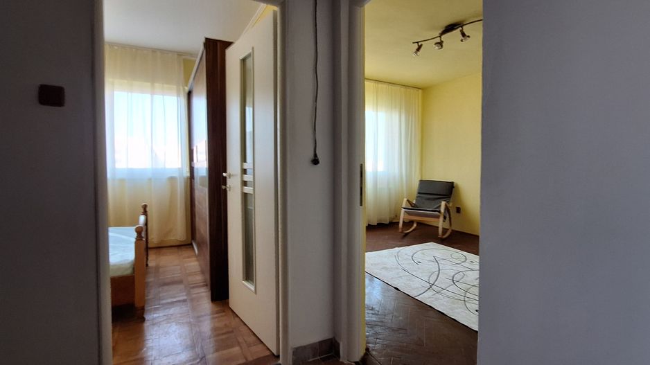 Apartament cu 3 camere - Central - Poză 5