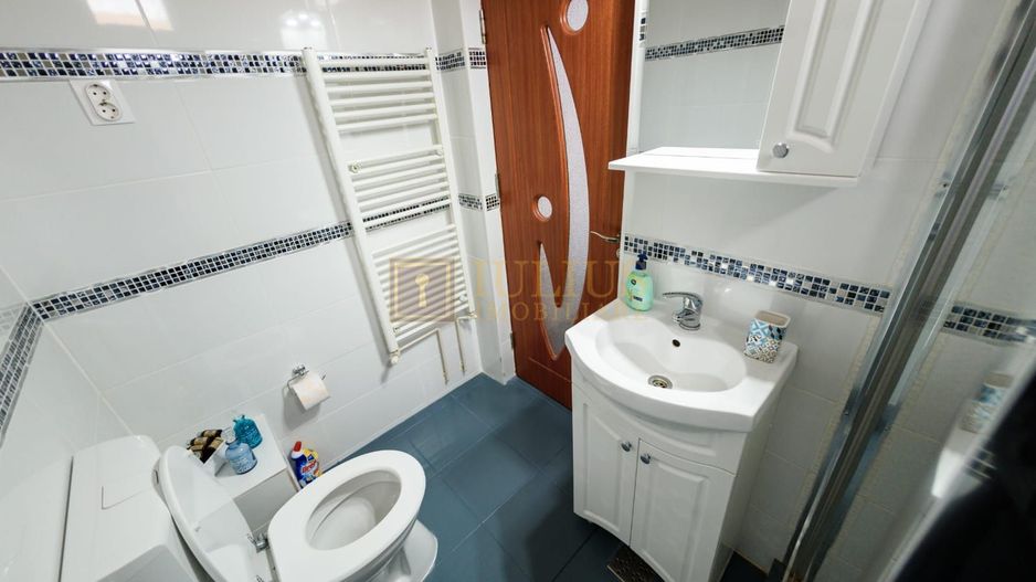 Piata Unirii|, apartament lux| cladire istorica| centrala proprie| 04.10.26 - Poză 13