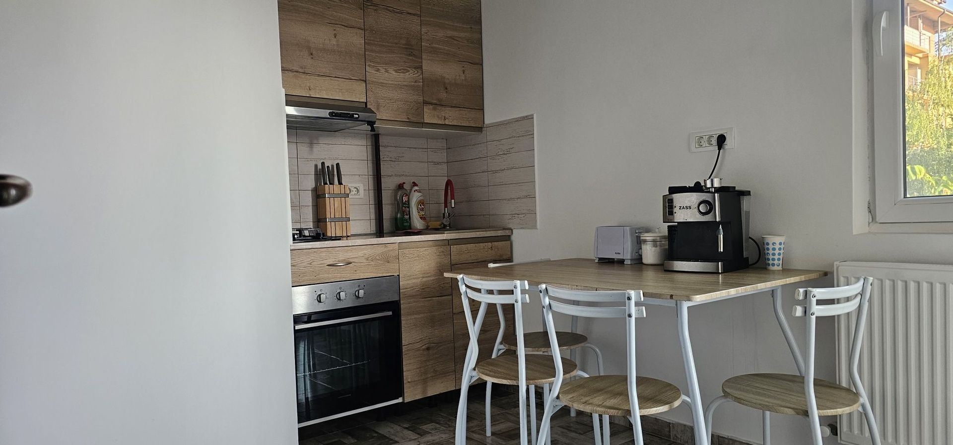 Apartament 3 camere Mamaia Nord – renovat complet, 3 balcoane, parcare - Poză 3