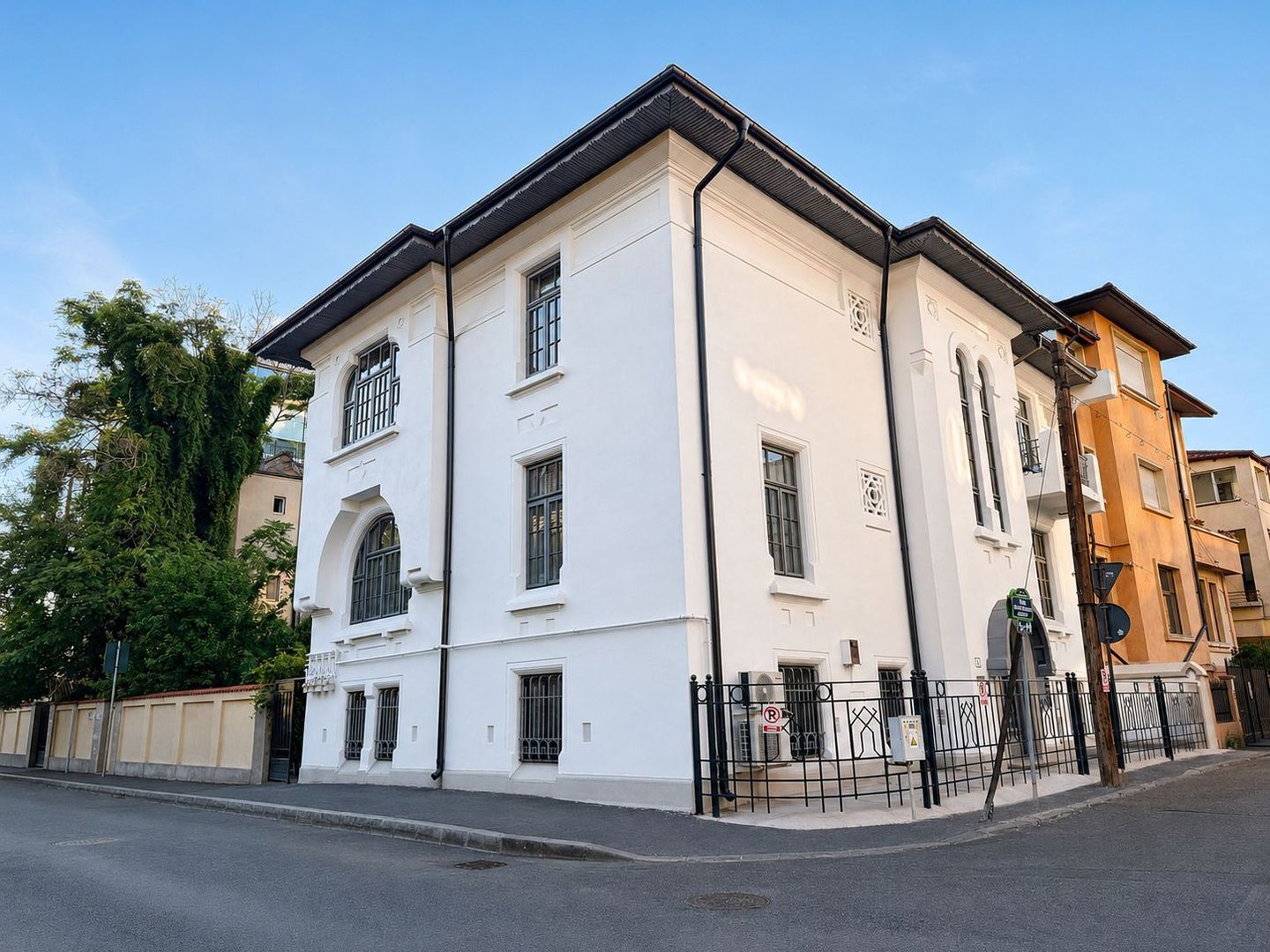 Garsonieră renovată Vilă interbelică 1932 Piața Romană | 28 mp Demisol - Poză 15