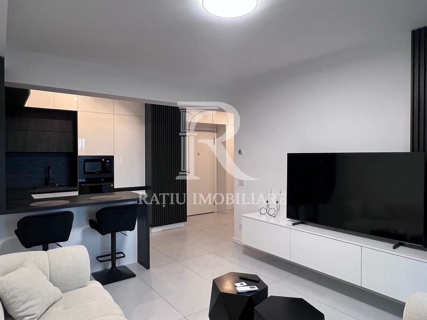Apartament Premium 3 camere | Parcare supraterana| Prima Green| Oradea - Poză 2