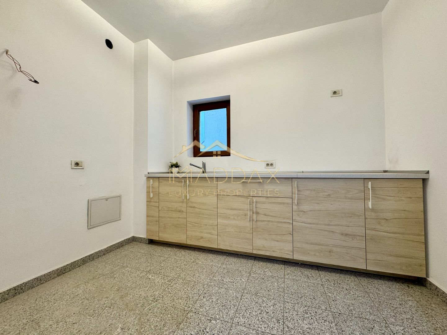 Vila centrala cu 13 camere *460mpu* + garaj // Dorobanți - Poză 44
