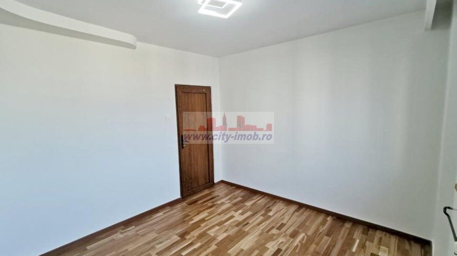 Vanzare Apartament 2 camere Mihalache, 115.000 euro,  Renovat Integral - Poză 18