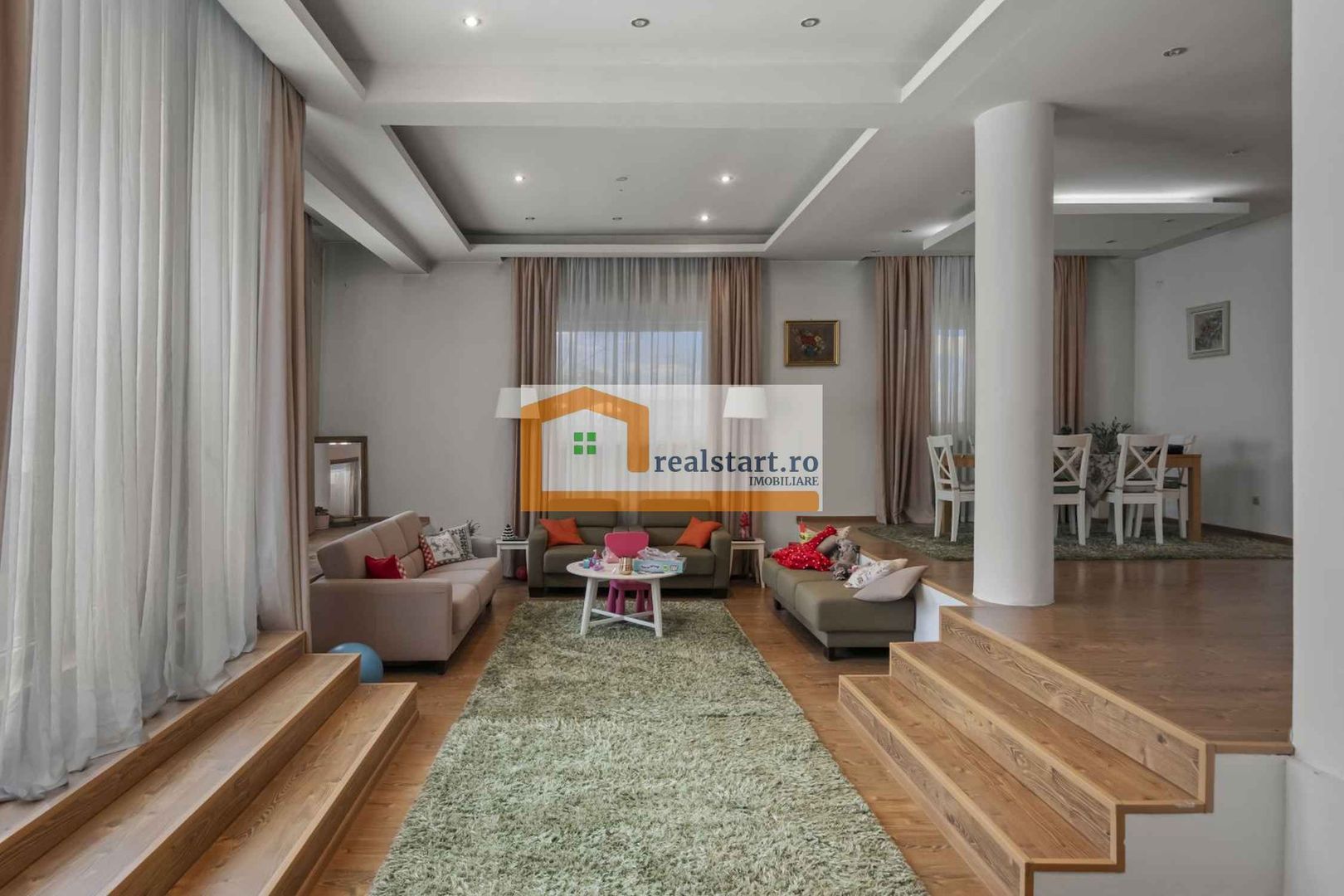 Vila 14 camere, individuala cu teren 590mp, curent trifazic, ALA, Metrou, - Poză 1