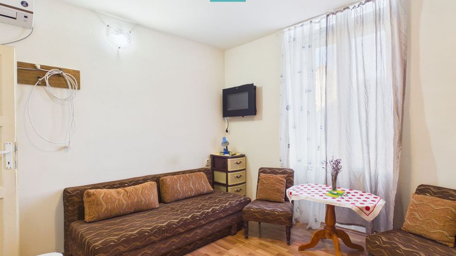 Apartament ultracentral cu 2 camere de închiriat - Poză 3