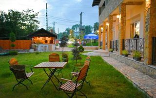 Închiriere clădire 850 mp utili, 15 camere cu baie proprie, Poiana (Schitu Duca) – ideală pentru cămin bătrâni, centru recuperare, pensiune - Poză 9