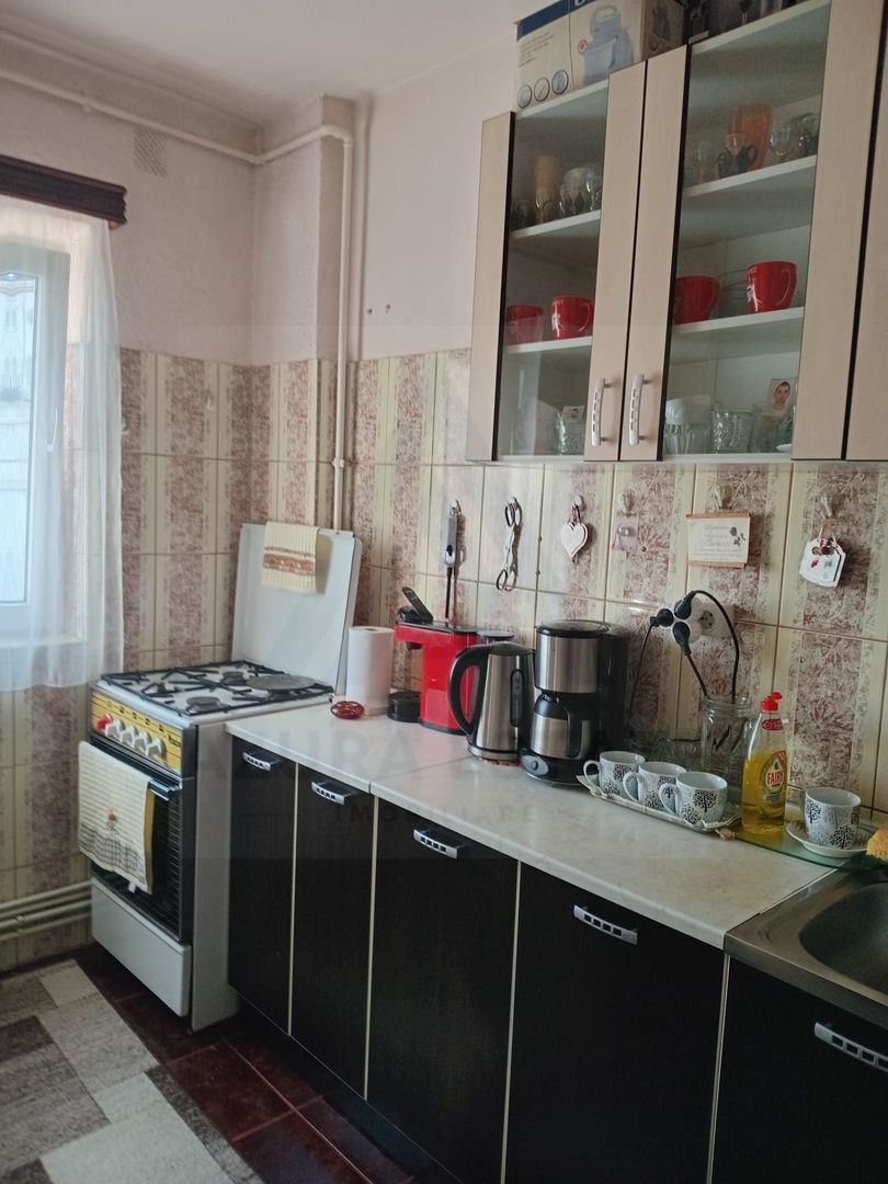Apartament 2 camere decomandat 45 mp utili 2 pivnite Mihai Viteazul - Poză 4