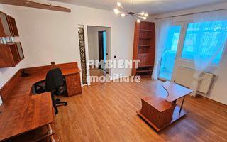 Apartament cu 3 camere, etaj 1, zona CENTRU; - Poză 4