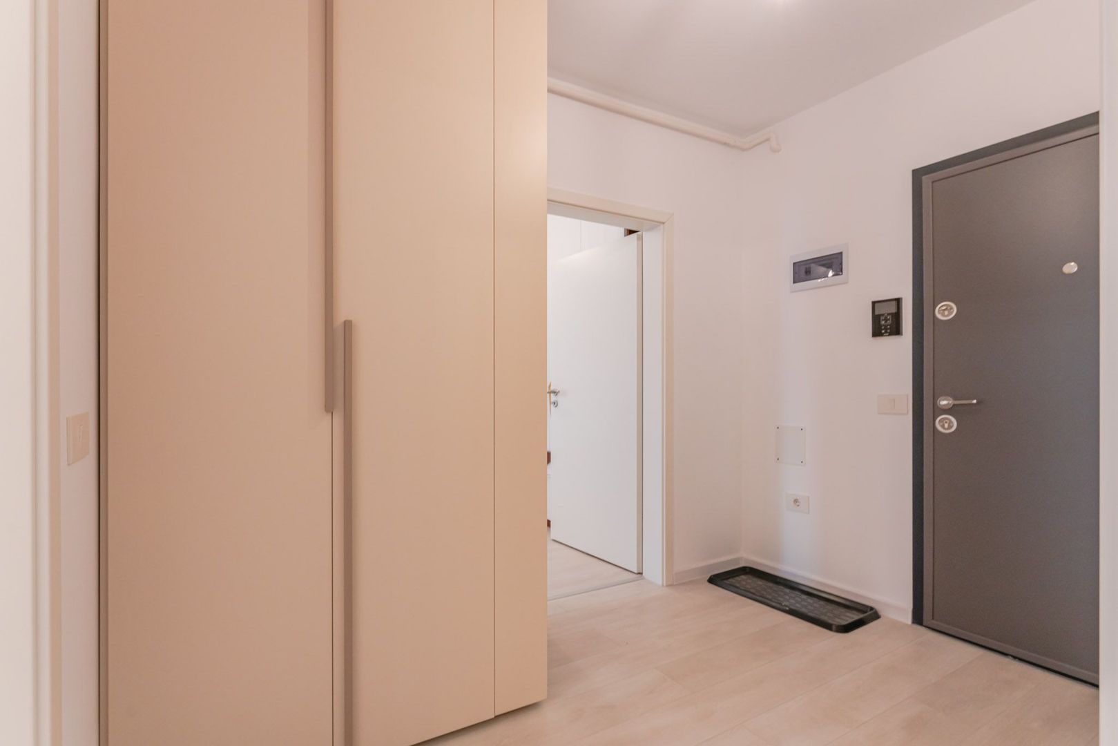 Apartament 2 camere de închiriat în Maurer Villas cu loc de parcare - Poză 17