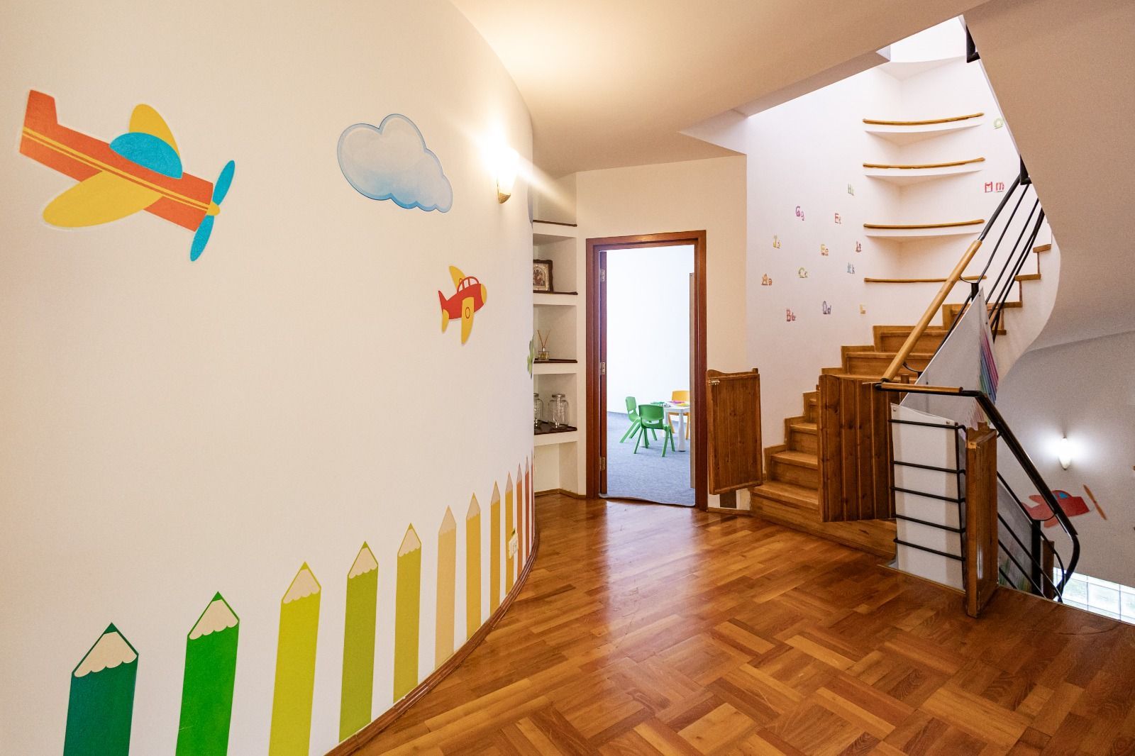 Vila de inchiriat | pretabil gradinita sau after school| Parcul Carol - Poză 12