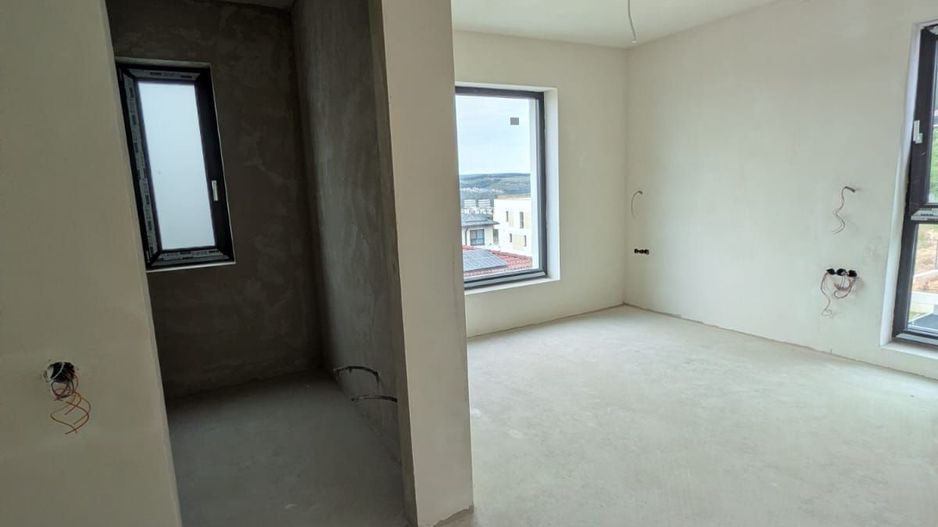 Duplex semifinisat, zona Vivo - Poză 14