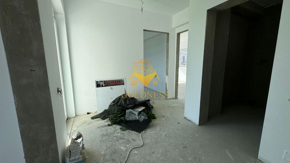 Casa 4 Camere Semifinisata, Curte 450mp, Terasa 65mp,  Dezmir - Poză 11