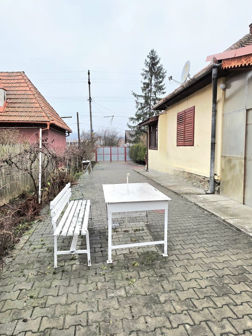 DE VANZARE CASA 5CAMERE ZONA CENTRALA TALMACIU - Poză 33