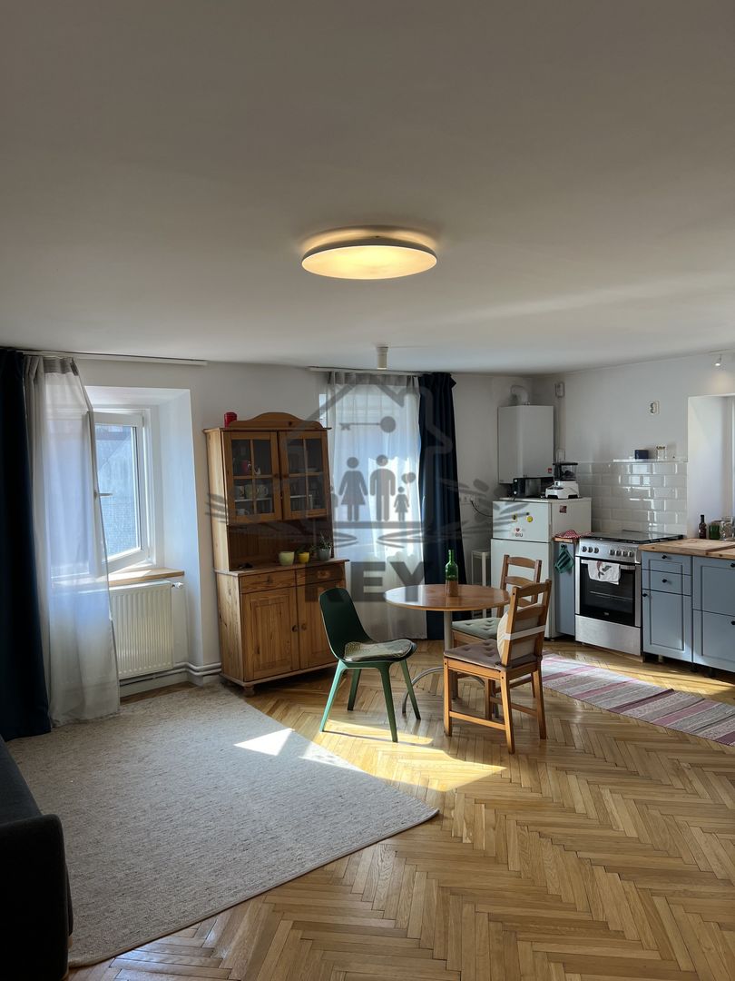 Apartament central – luminos și primitor | 2 dormitoare + living cu bucătărie - Poză 4