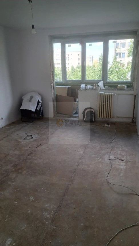 2 Camere - 54MP | Decomandat | 2 Lifturi | 1982 | Drumul Taberei - Poză 1