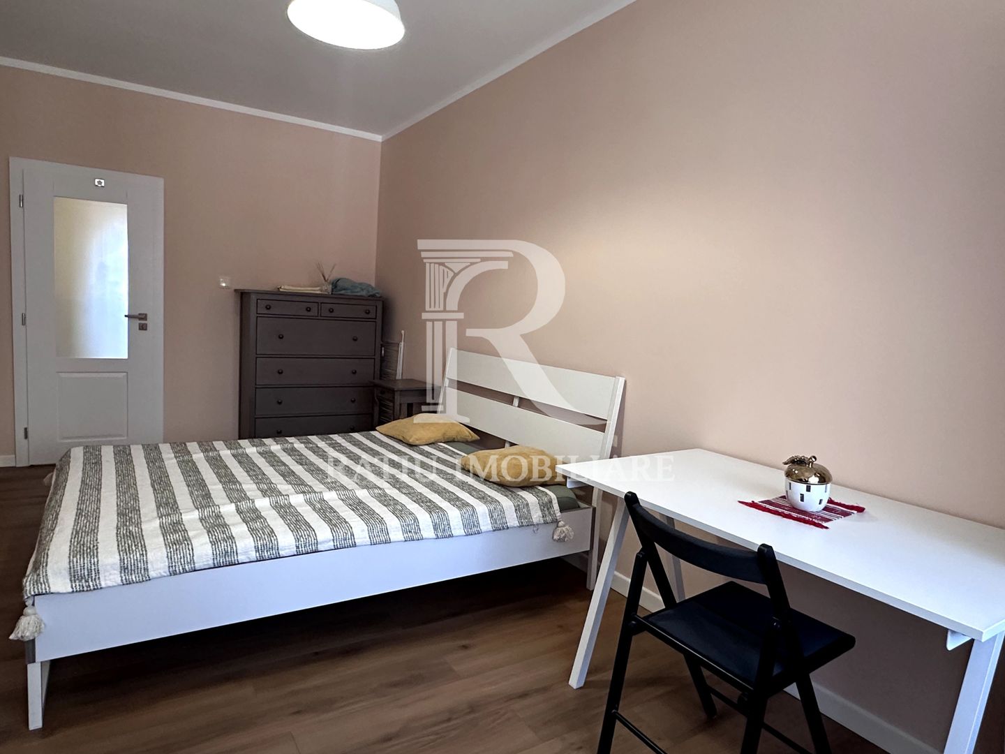 Apartament cu o camera | Central | Oradea - Poză 2