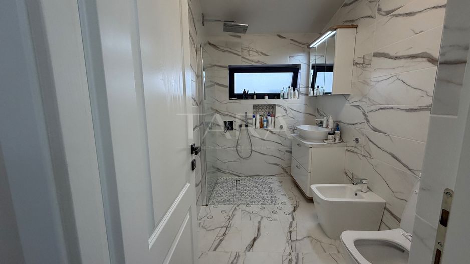 Apartament cu 2 camere recent renovat, Eroilor Florești. - Poză 7