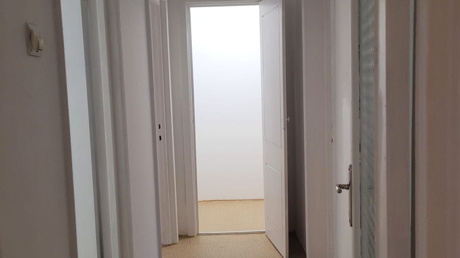 Apartament 3 camere de vanzare Lujerului - Poză 2