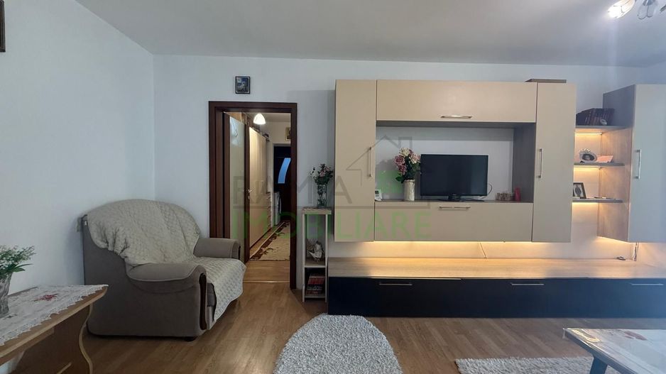 Apartament spațios cu 3 camere, balcon 10 mp și beci – Zona Făget - Poză 2