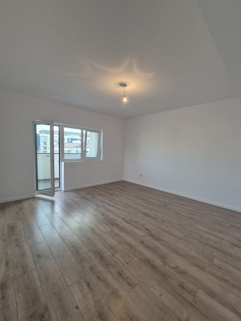 2 CAM. DECOMANDAT/ CENTRALA/ INCALZIRE IN PARDOSEALA - Poză 1