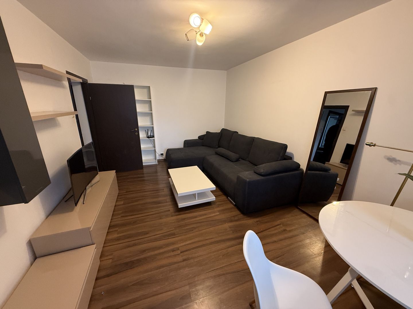 AP. 3 CAMERE- OBOR, PET-FRIENDLY, MOBILAT/UTILAT MODERN, CURAT - Poză 2