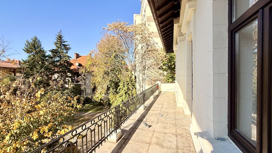 Vila 626 mp utili parcare Gradina Icoanei Dacia - Poză 3