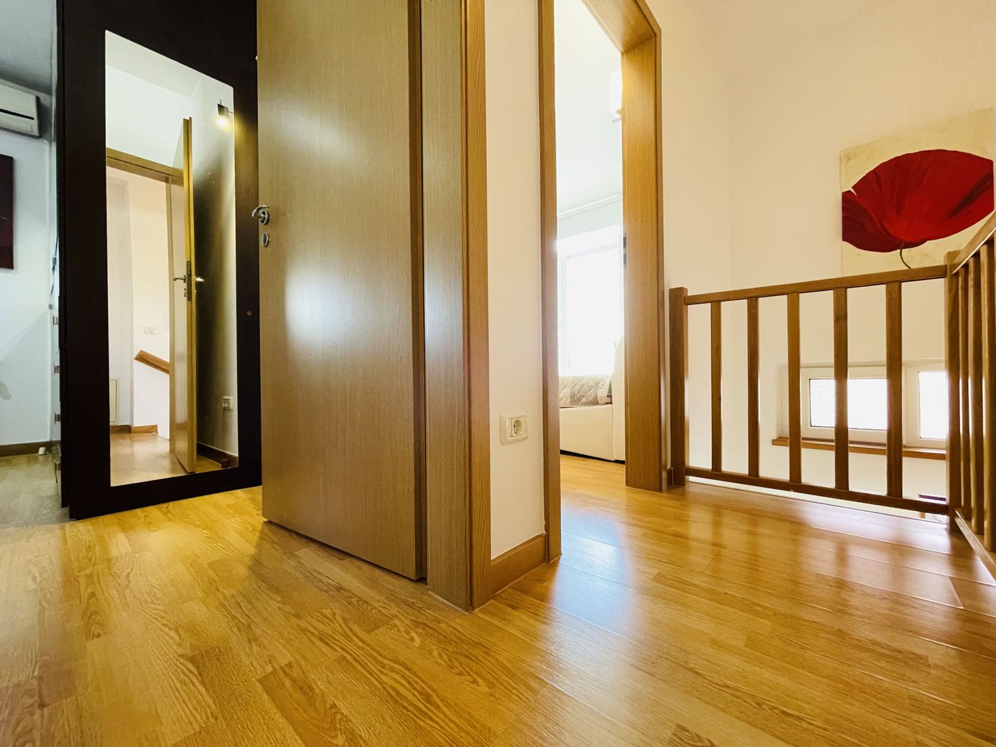 OFERTA INCHIRIATA  -  Parcare Subterana-3 camere, 2 bai | 2 niveluri&2 balcoane - Poză 12