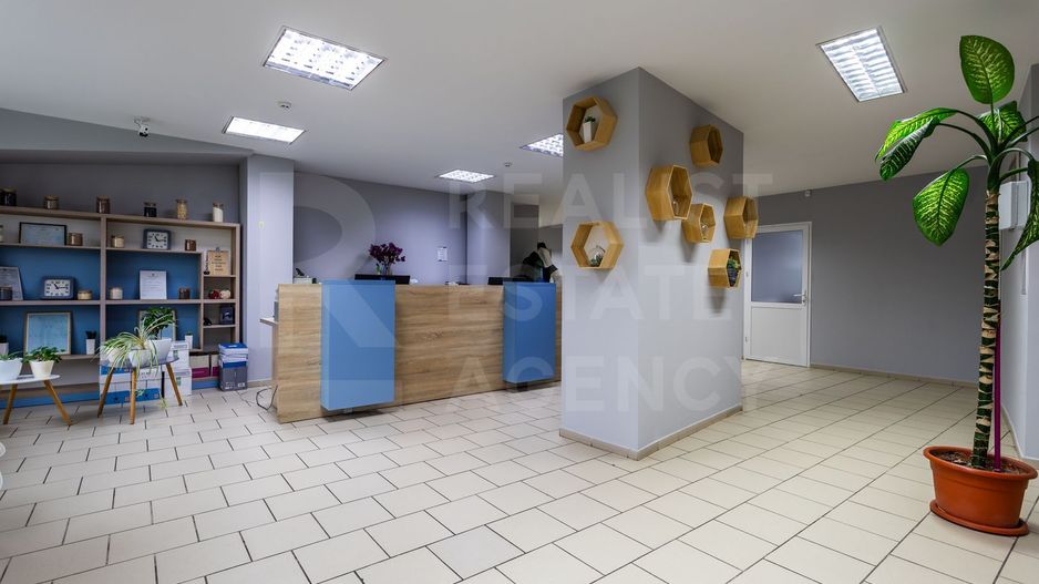 Vânzare, spațiu comercial, ​​1260 mp, str. Feredeului, Râșcani - Poză 1