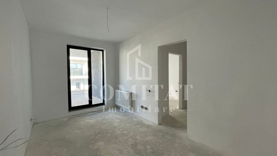 Apartament eficient compartimentat cu terasa generoasa - Poză 4