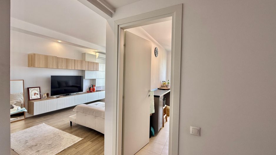 COSMOPOLIS - Apartament cu 2 camere, mobilat si utilat. - Poză 8