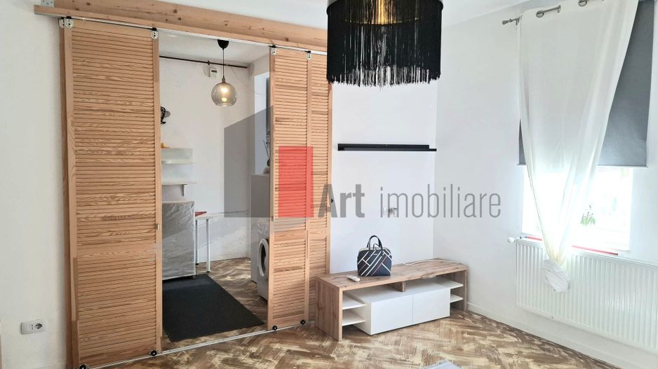 Studio modern, 32 mp,+ 20 mp anexe, zona Parcul Carol-Parlament - Poză 7