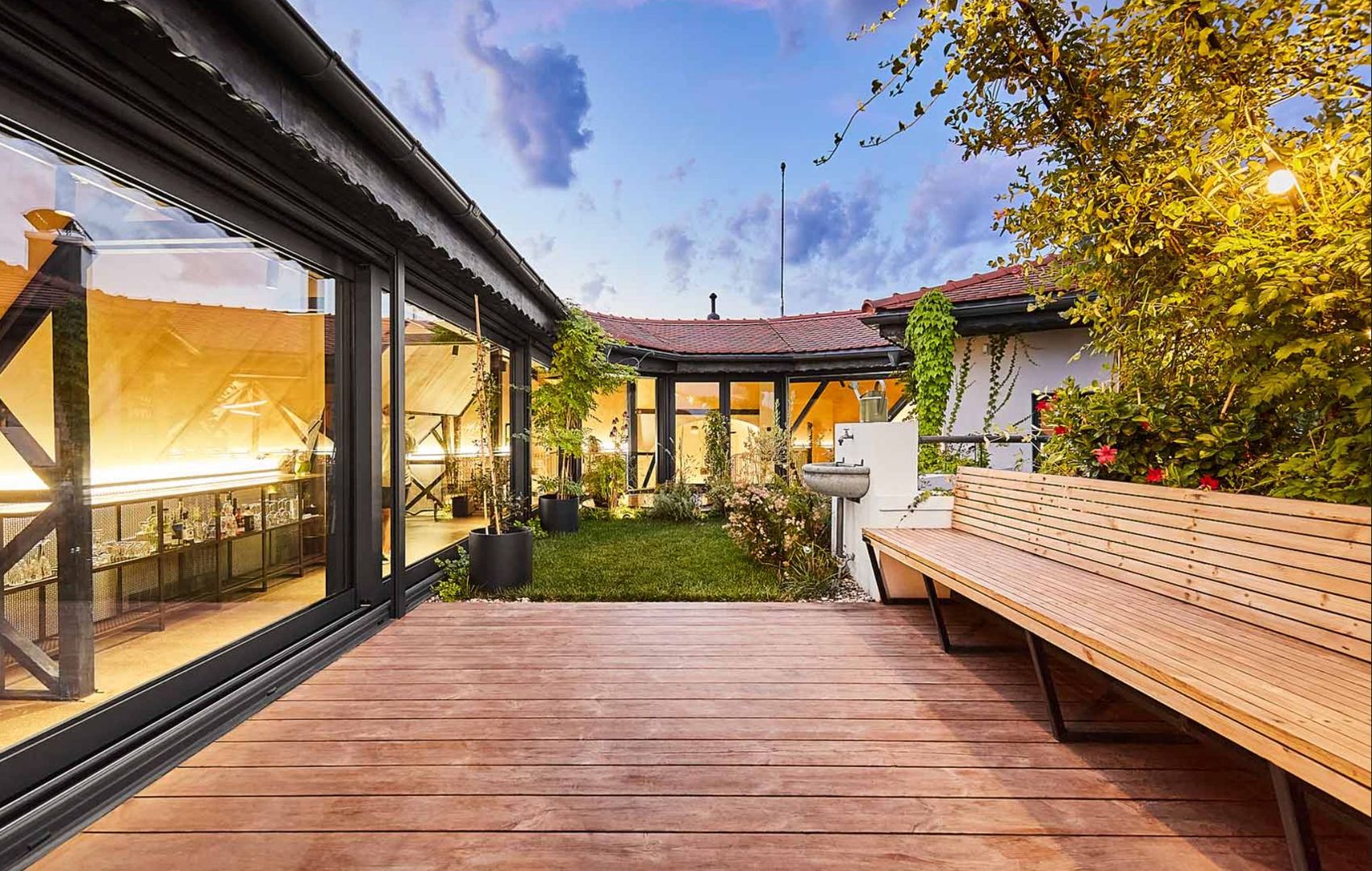 Casa Trei | Arhitectură neoclasică reinterpretată contemporan - Poză 7