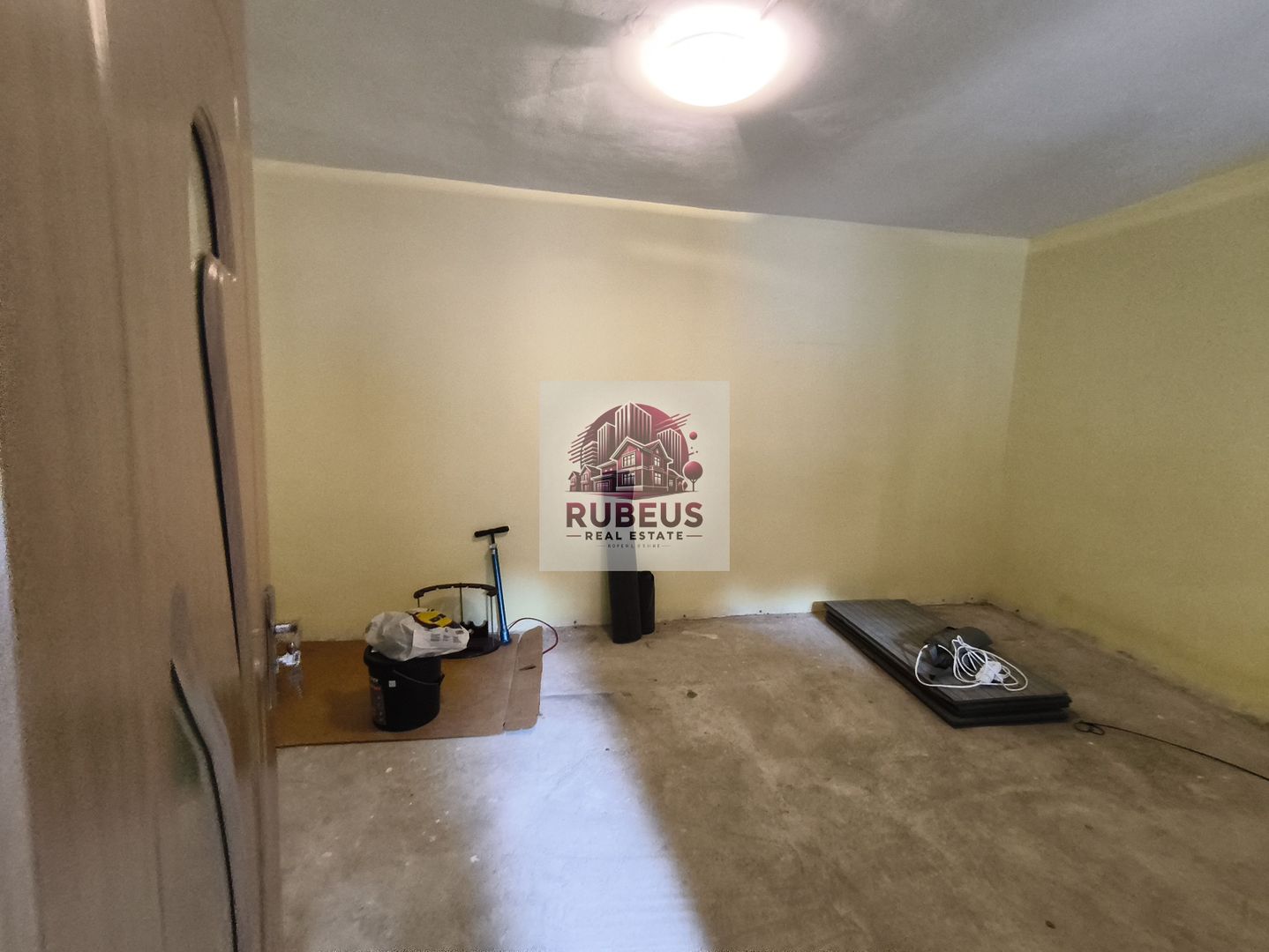 Refugiul la marginea pădurii in Orșova, pe malul Dunării - Poză 21