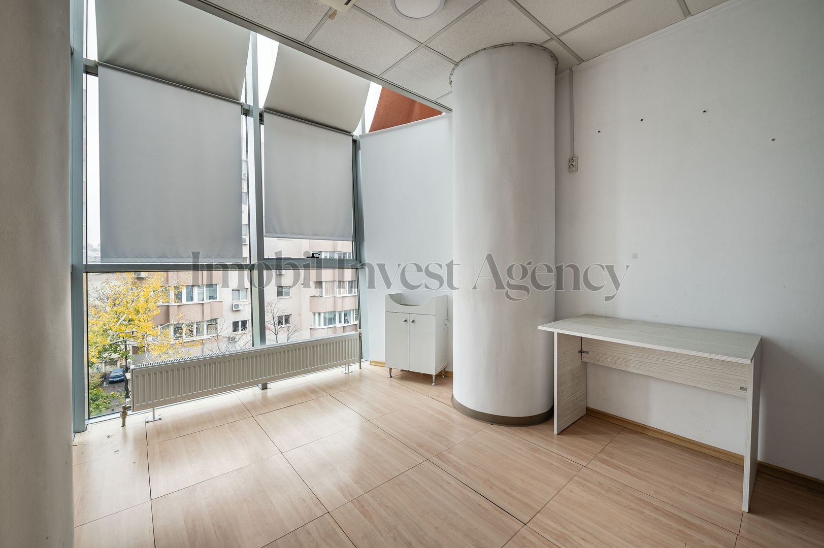 Cladire de birouri Vitan pretabilă pentru diverse afaceri. - Poză 9