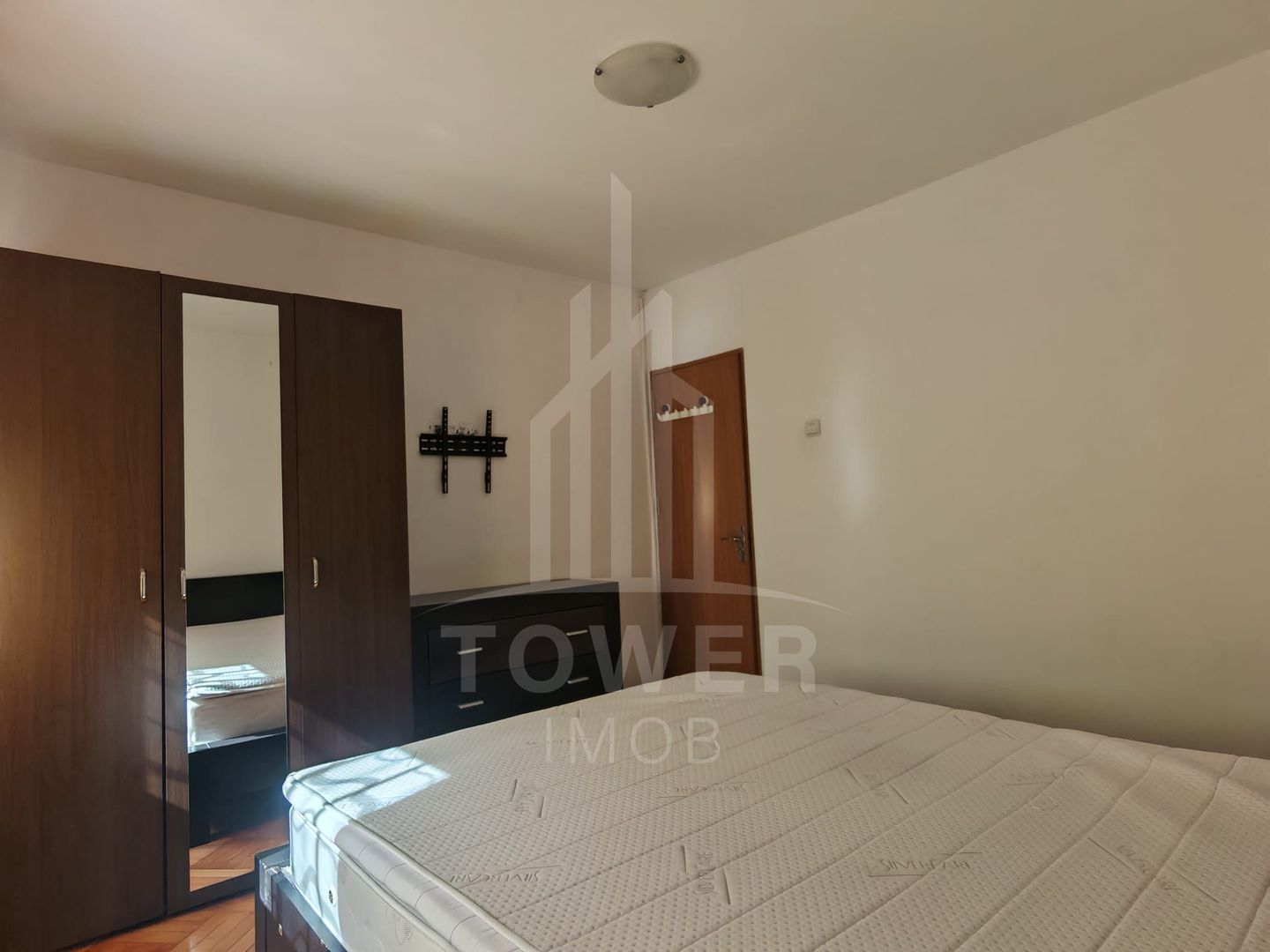 DE ÎNCHIRIAT – APARTAMENT 3 CAMERE | STRAND, SIBIU - Poză 5